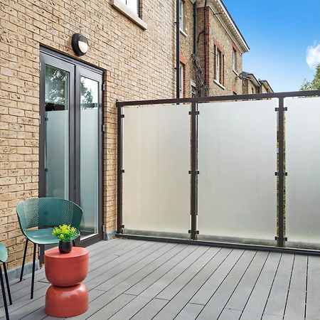 Comfortable London Retreat - Sleeps 6 エクステリア 写真
