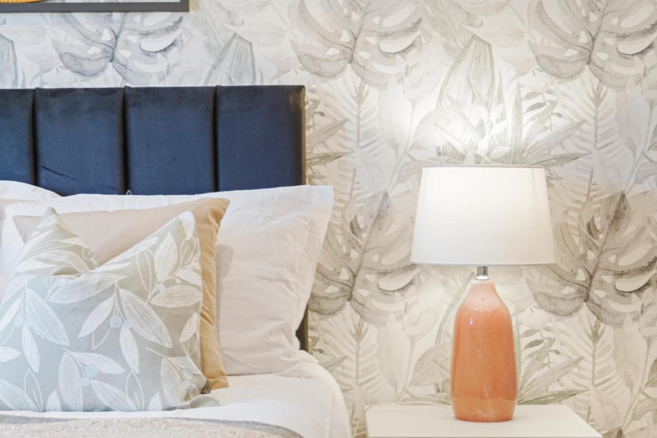 Comfortable London Retreat - Sleeps 6 エクステリア 写真